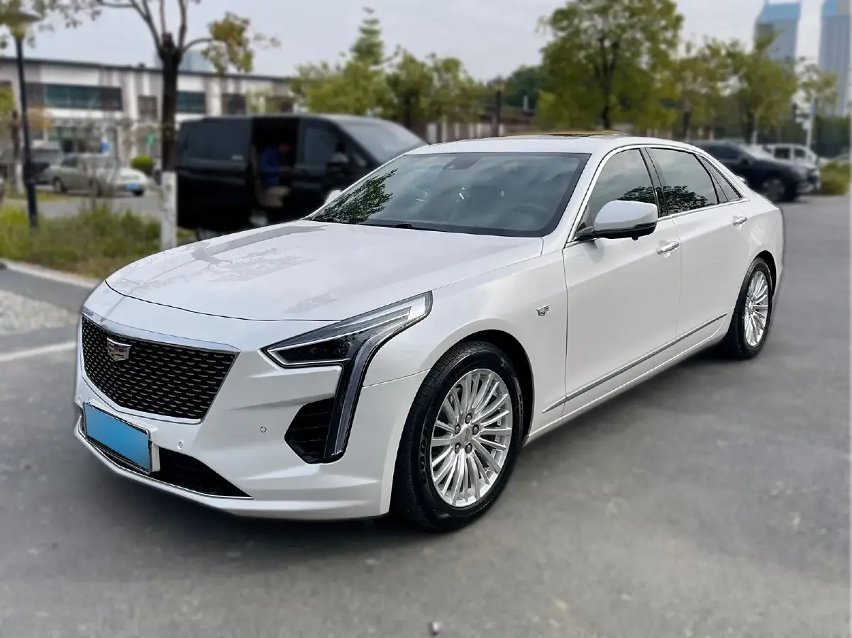 2019 Cadillac CT6 2.0T 241HP L4 10AT