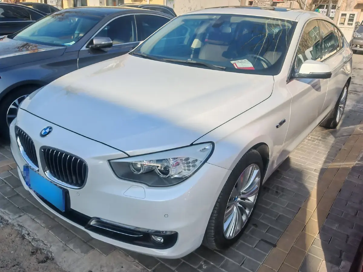 2014 BMW 5 Series GT 2.0T 245HP L4 8AT