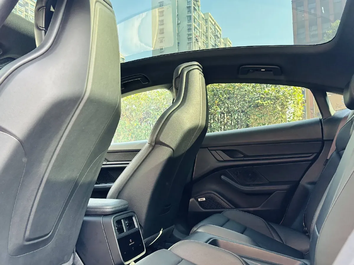 2020 Porsche Taycan 2AT BEV 79.2KWH,autocango,china used car exporter,china ev exporter,chinese used car exporter,chinese used ev exporter