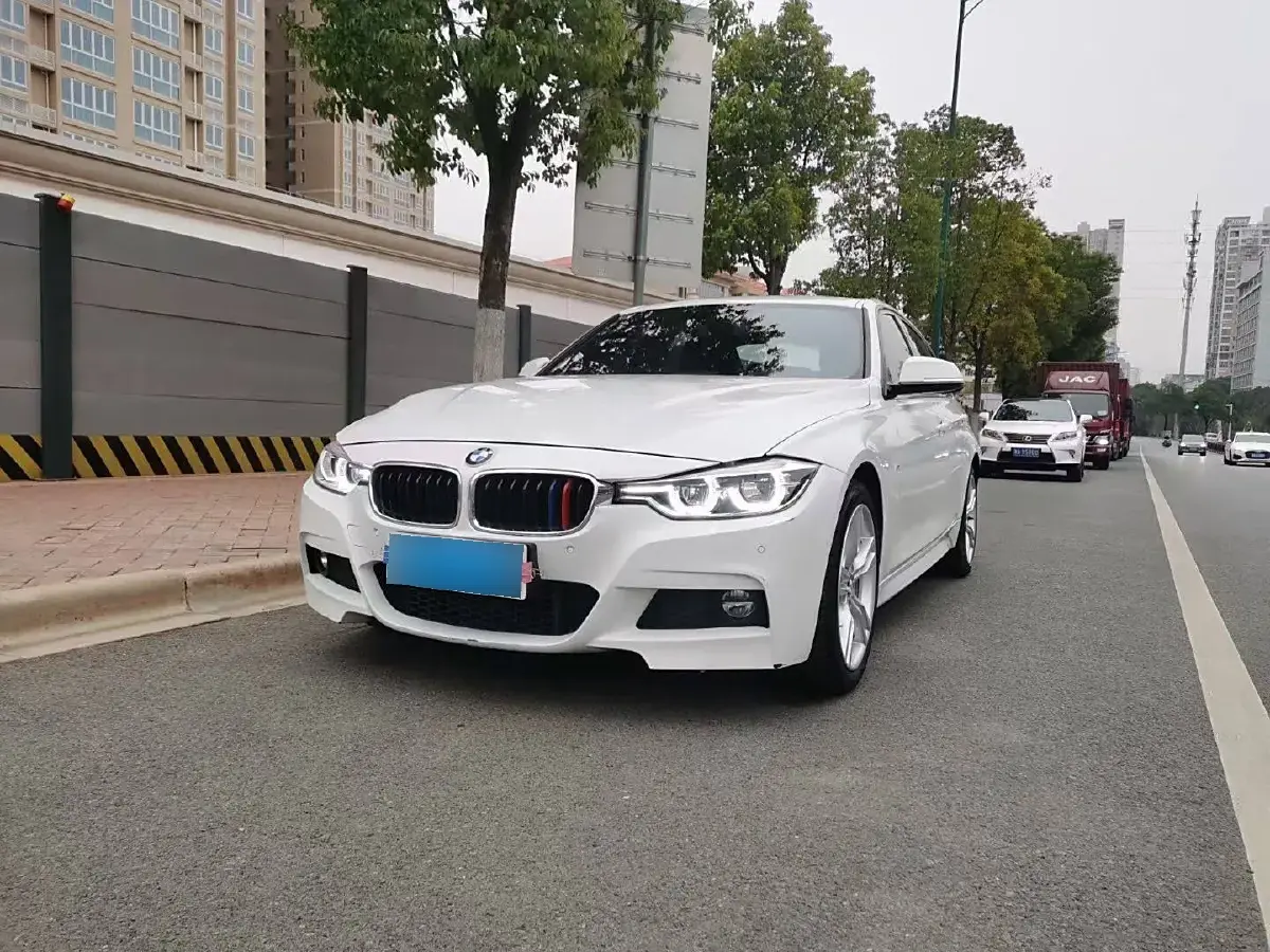 2018 BMW 3 Series 2.0T 184HP L4 8AT