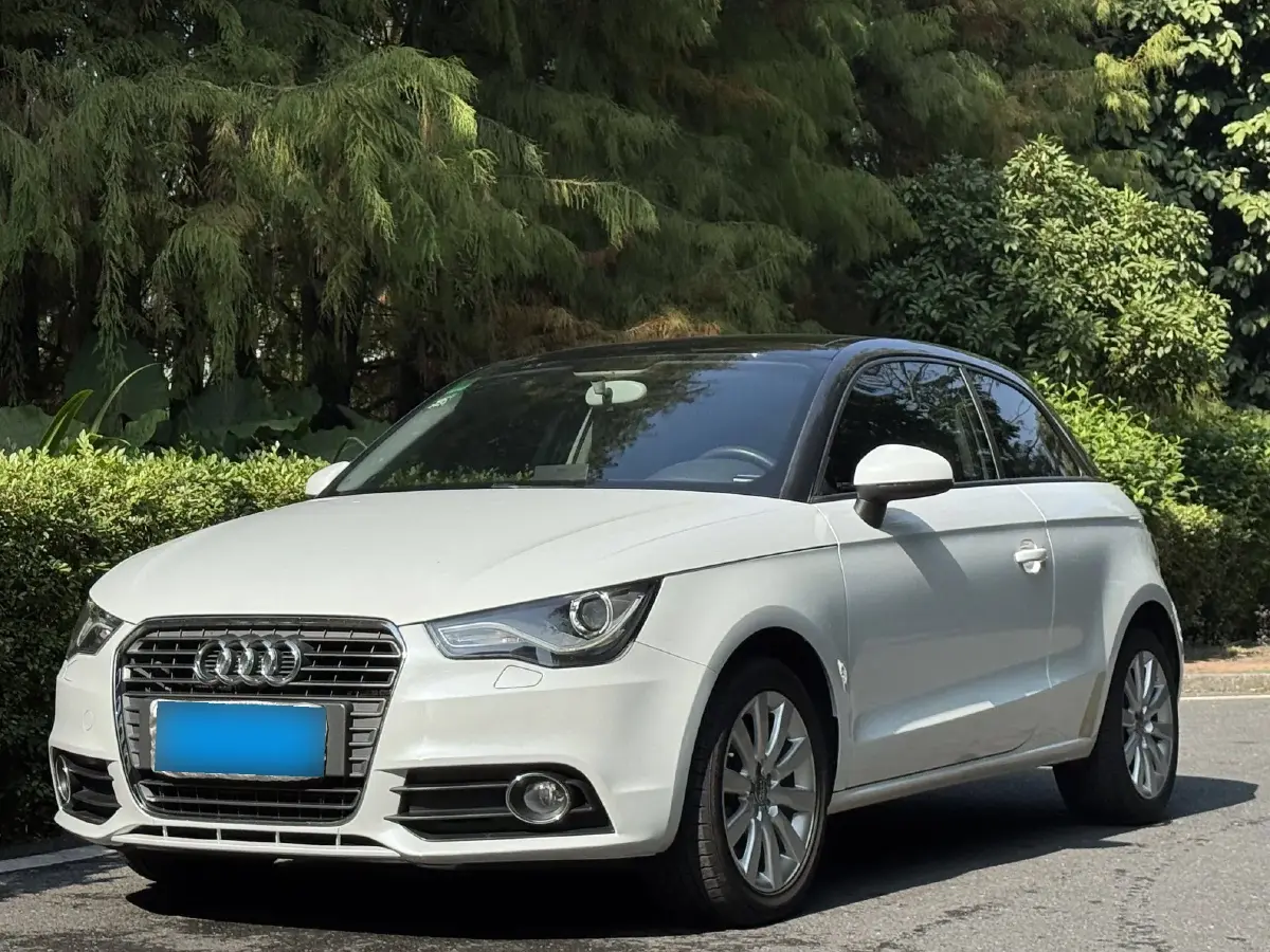 2012 Audi A1 1.4T 122HP L4 7DCT