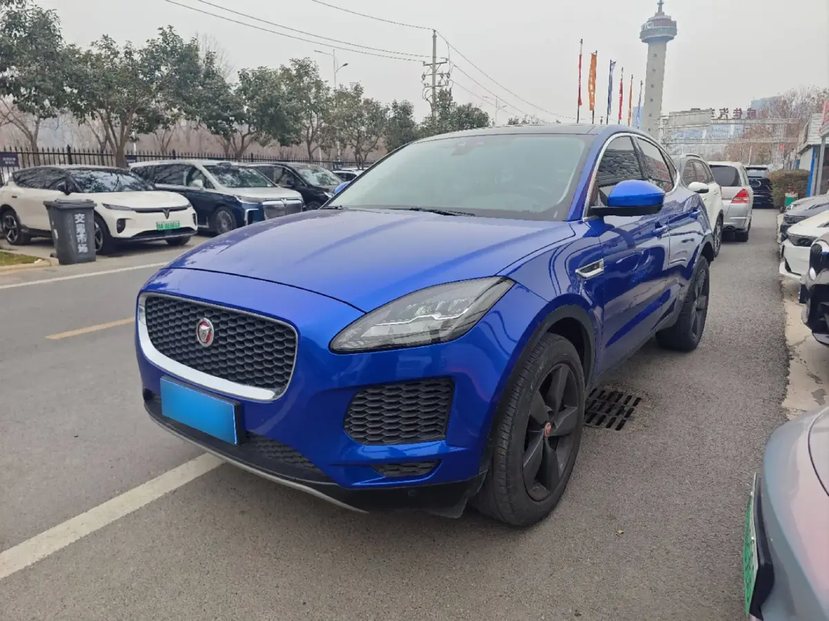 2018 Jaguar E-PACE 2.0T 200HP L4 9AT