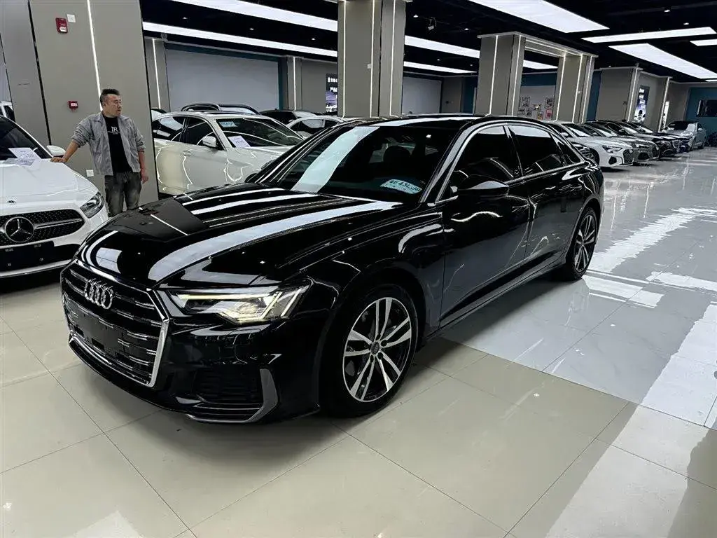 2021 Audi A6L 2.0T 190HP L4 7DCT