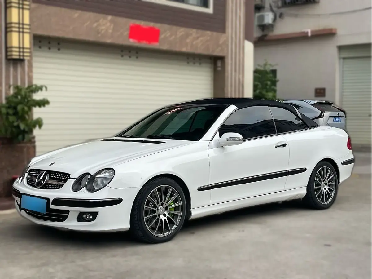 2006 Mercedes-Benz CLK Class 1.8T 184HP L4 5AT
