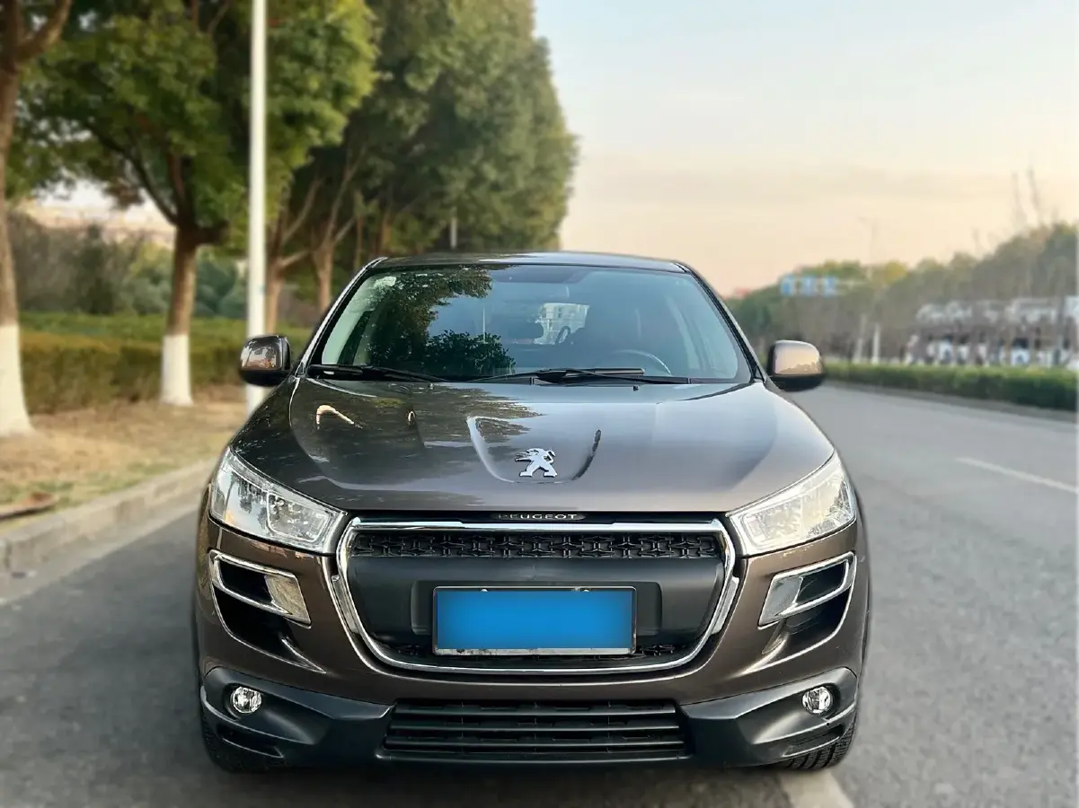 2013 Peugeot 4008 2.0L 150HP L4 CVT