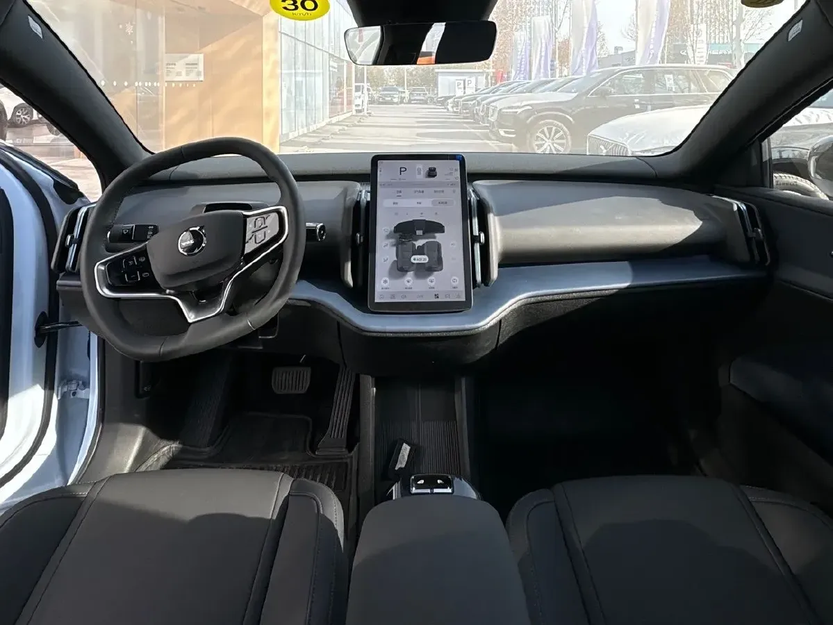 2025 Volvo EX30 BEV 66KWH,autocango,china used car exporter,china ev exporter,chinese used car exporter,chinese used ev exporter