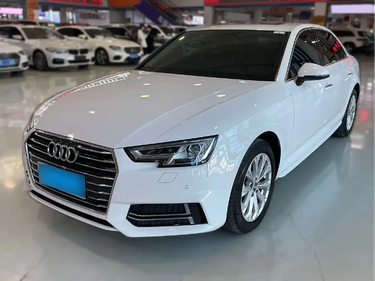 2019 Audi A4L 2.0T 190HP L4 7DCT