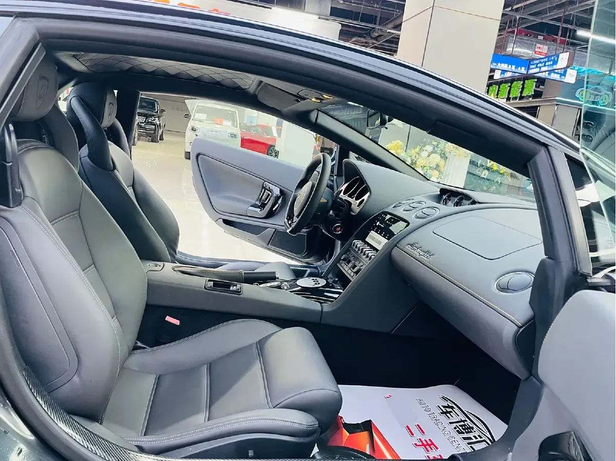 2012 Lamborghini Gallardo 5.2L 560HP V10 6AMT,autocango,china used car exporter,china ev exporter,chinese used car exporter,chinese used ev exporter