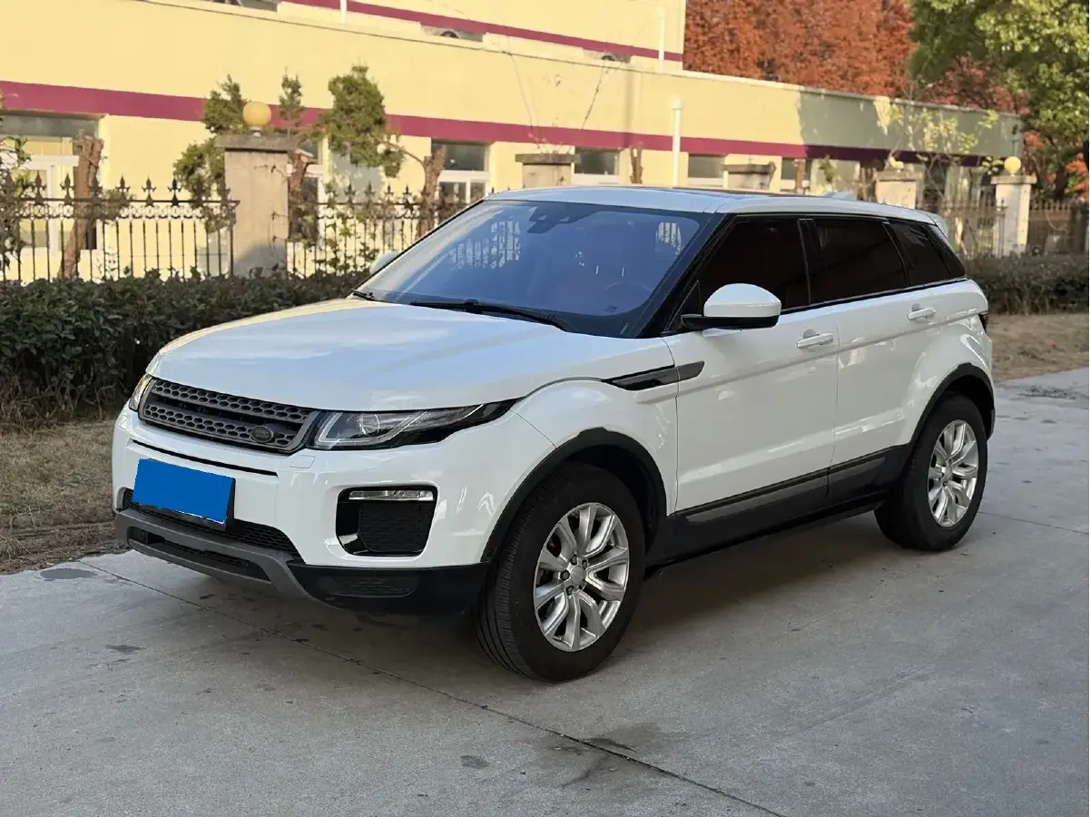 2018 Land Rover Range Rover Evoque 2.0T 241HP L4 9AT