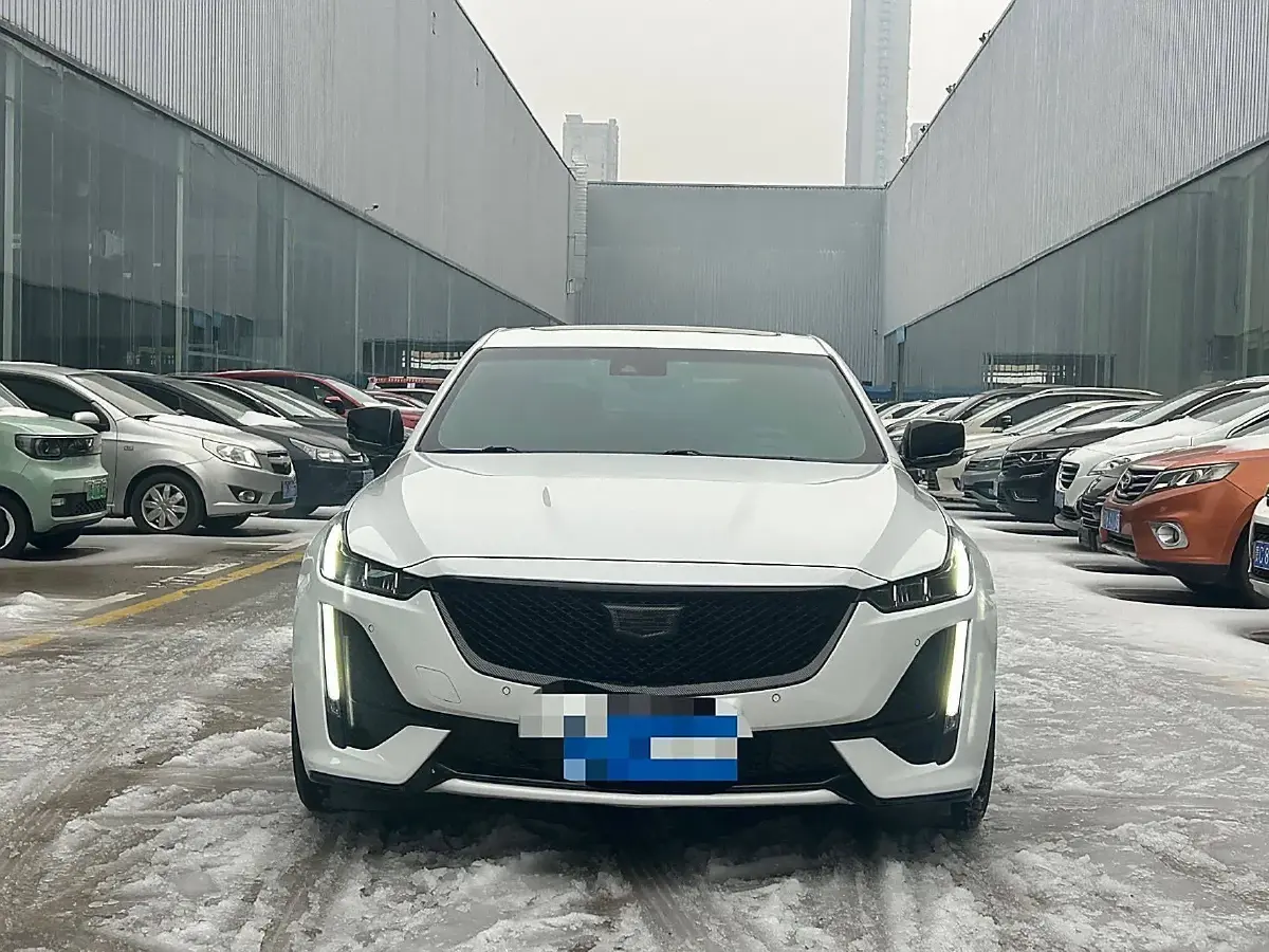 2020 Cadillac CT5 2.0T 241HP L4 10AT