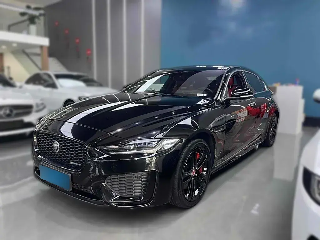 2022 Jaguar XEL 2.0T 250HP L4 8AT
