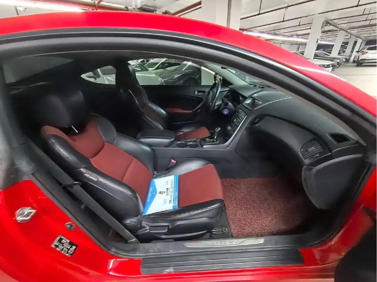 2012 Hyundai Rohens-Coupe 2.0T 260HP L4 8AT,autocango,china used car exporter,china ev exporter,chinese used car exporter,chinese used ev exporter