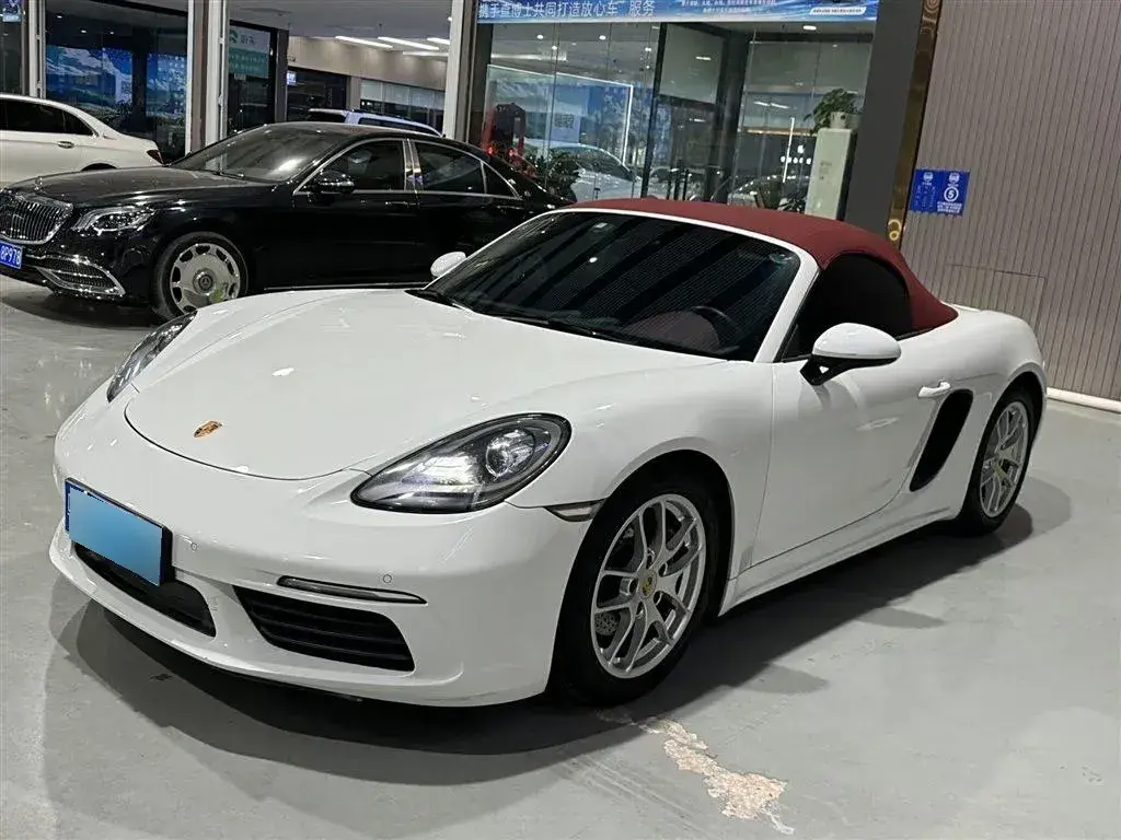 2016 Porsche 718 2.0T 250HP H4 7DCT