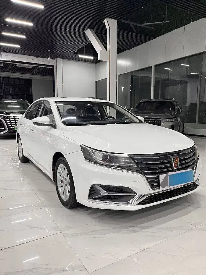 2017 Roewe i6 1.0T 125HP L3 2AT PHEV