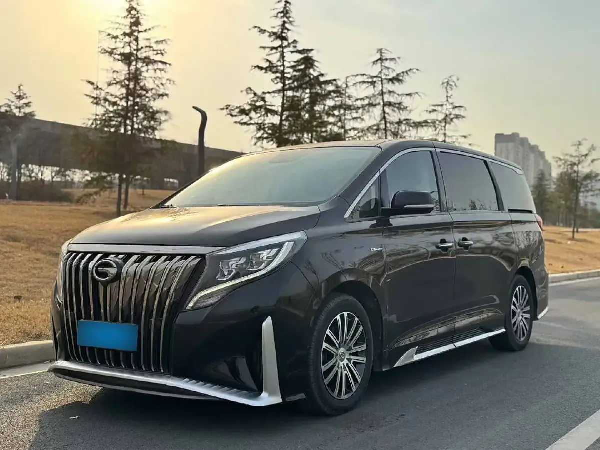 2021 GAC Trumpchi M8 2.0T 252HP L4 8AT