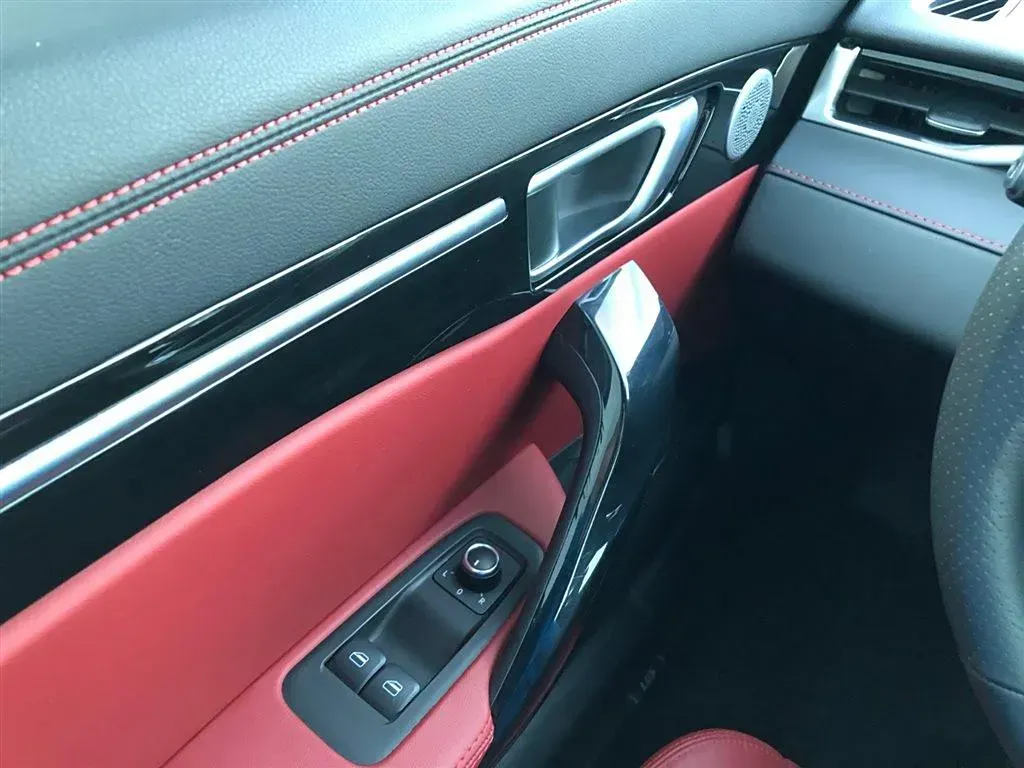 2019 Leapmotor S01 BEV 35.6KWH,autocango,china used car exporter,china ev exporter,chinese used car exporter,chinese used ev exporter