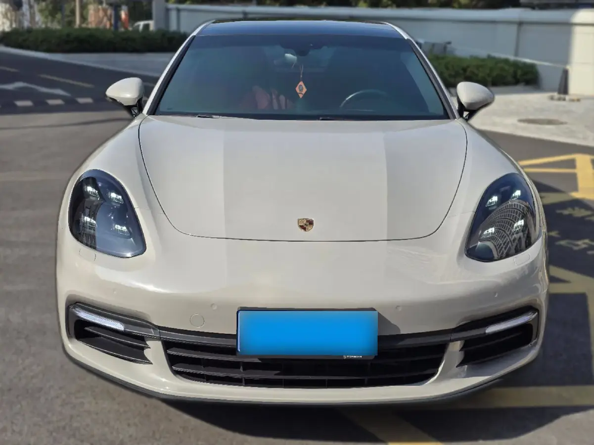 2017 Porsche Panamera 3.0T 330HP V6 8DCT