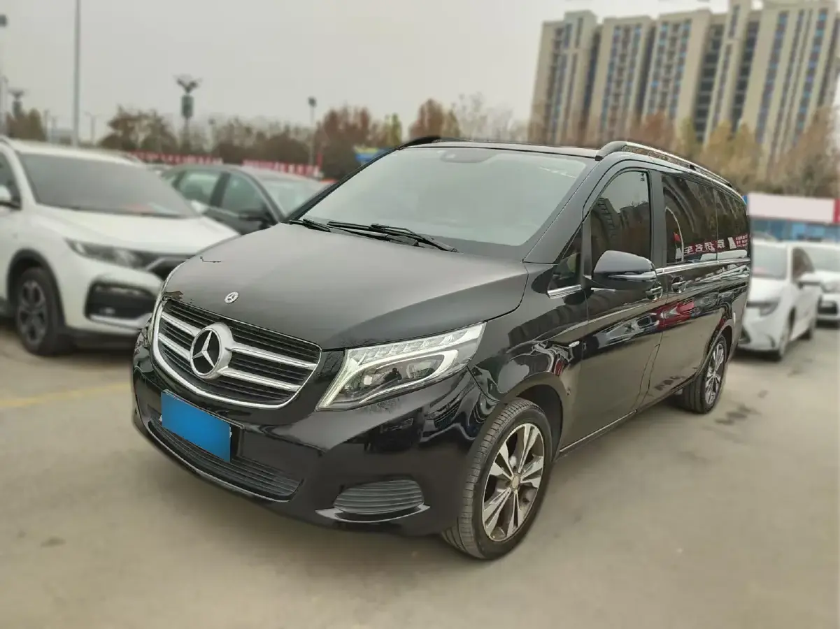 2018 Mercedes-Benz V Class 2.0T 211HP L4 7AT