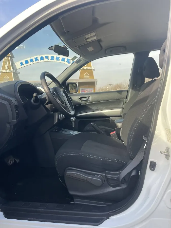 2015 DongFeng FengDu MX6 2.0L 144HP L4 CVT,autocango,china used car exporter,china ev exporter,chinese used car exporter,chinese used ev exporter