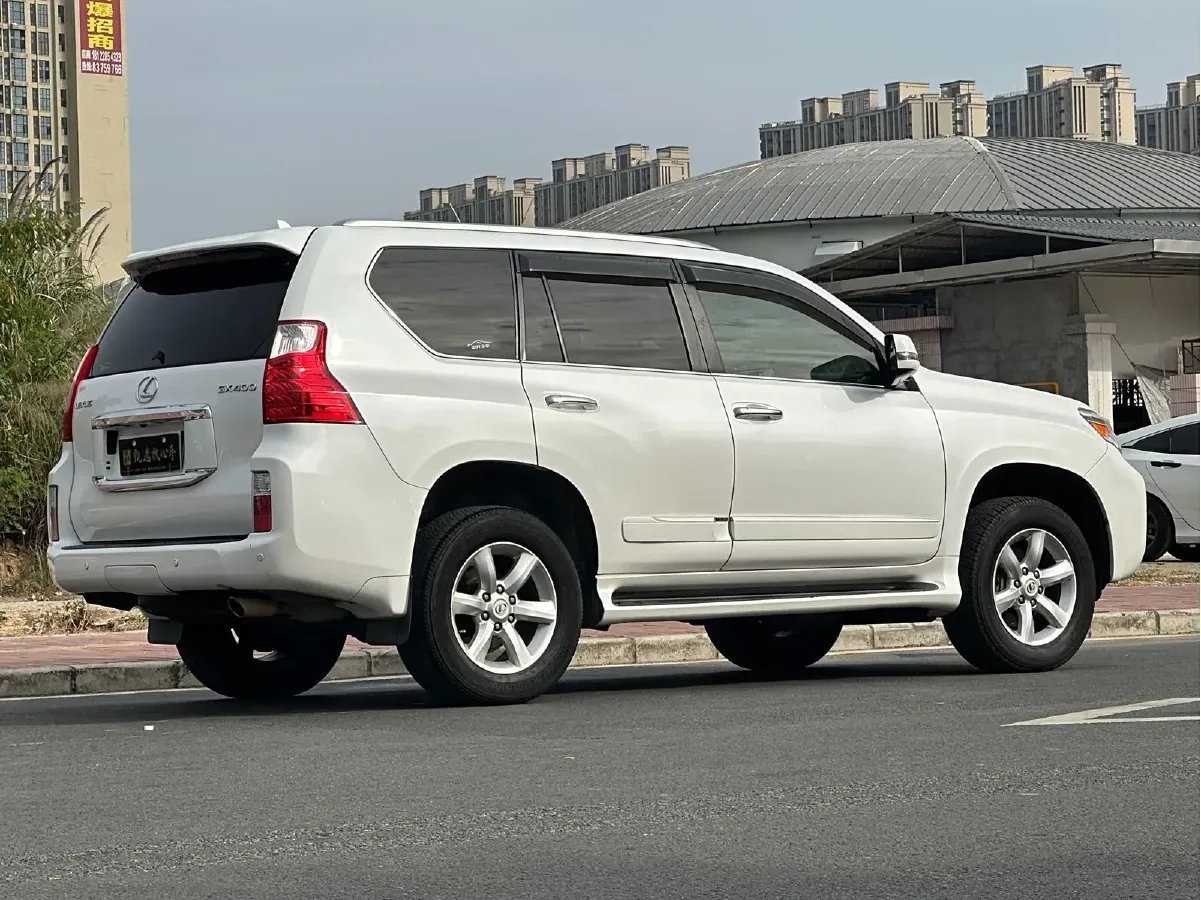 2012 Lexus GX 4.0L 275HP V6 5AT,autocango,china used car exporter,china ev exporter,chinese used car exporter,chinese used ev exporter