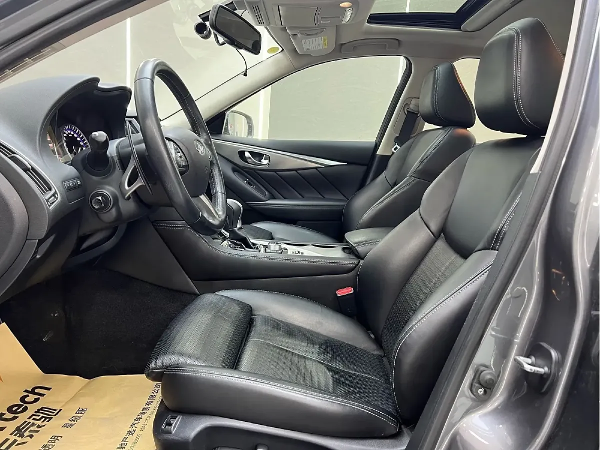 2014 Infiniti Q50 3.7L 351HP V6 7AT,autocango,china used car exporter,china ev exporter,chinese used car exporter,chinese used ev exporter