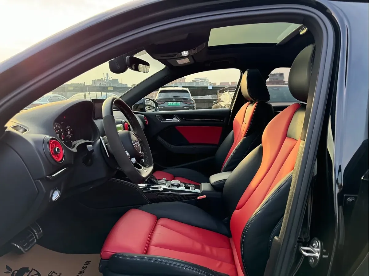 2017 Audi RS 3 2.5T 400HP L5 7DCT,autocango,china used car exporter,china ev exporter,chinese used car exporter,chinese used ev exporter