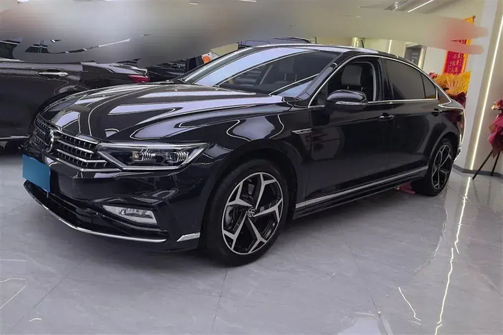 2023 Volkswagen Magotan 2.0T 186HP L4 7DCT