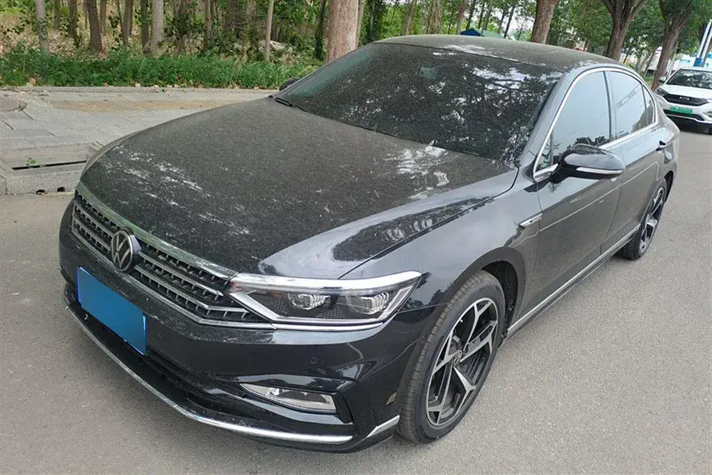 2023 Volkswagen Magotan 2.0T 220HP L4 7DCT