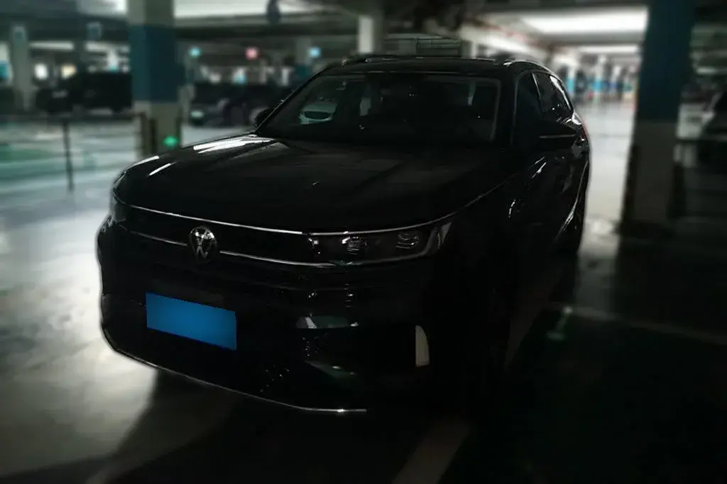 2023 Volkswagen Tavendor 2.0T 220HP L4 7DCT