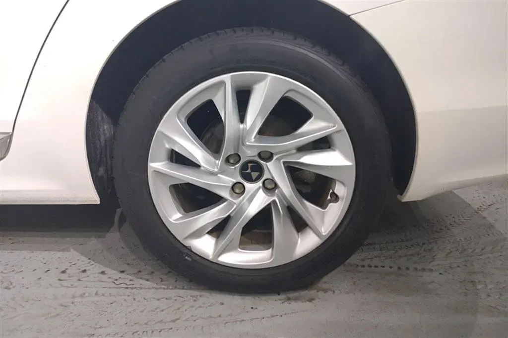 2014 DS 5LS 1.8L 139HP L4 6AT,autocango,china used car exporter,china ev exporter,chinese used car exporter,chinese used ev exporter