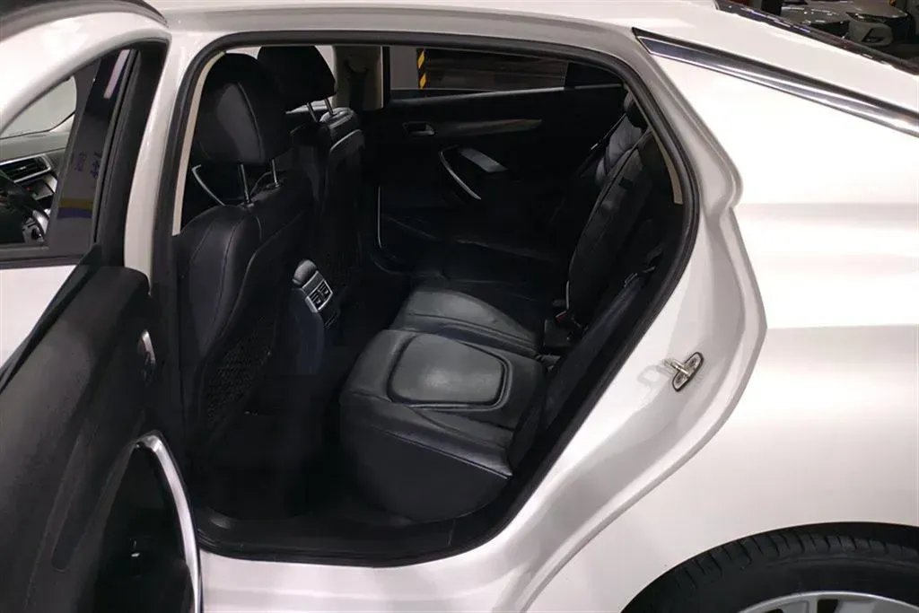 2014 DS 5LS 1.8L 139HP L4 6AT,autocango,china used car exporter,china ev exporter,chinese used car exporter,chinese used ev exporter