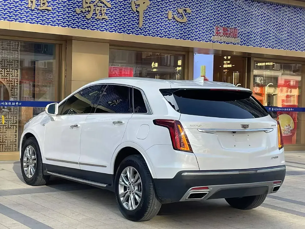 2021 Cadillac XT5 2.0T 237HP L4 9AT,autocango,china used car exporter,china ev exporter,chinese used car exporter,chinese used ev exporter