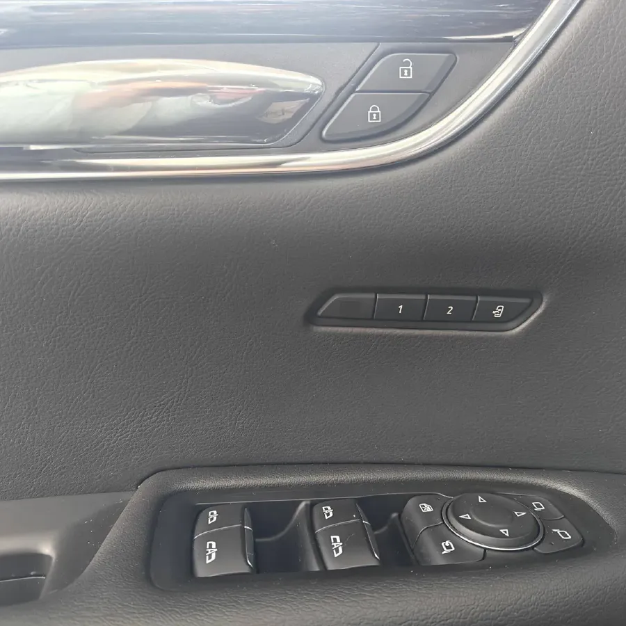 2021 Cadillac XT5 2.0T 237HP L4 9AT,autocango,china used car exporter,china ev exporter,chinese used car exporter,chinese used ev exporter