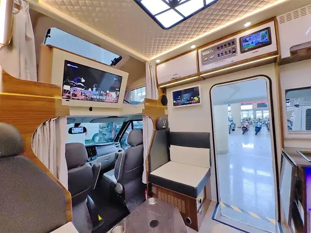 2024 Ford TransitT8 2.3T 174HP L4 8AT,autocango,china used car exporter,china ev exporter,chinese used car exporter,chinese used ev exporter