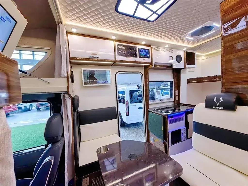 2024 Ford TransitT8 2.3T 174HP L4 8AT,autocango,china used car exporter,china ev exporter,chinese used car exporter,chinese used ev exporter