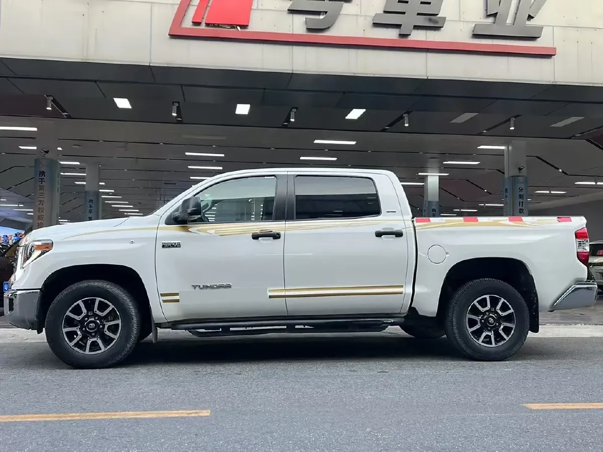 2014 Toyota Tundra 5.7L 386HP V8 6AT,autocango,china used car exporter,china ev exporter,chinese used car exporter,chinese used ev exporter