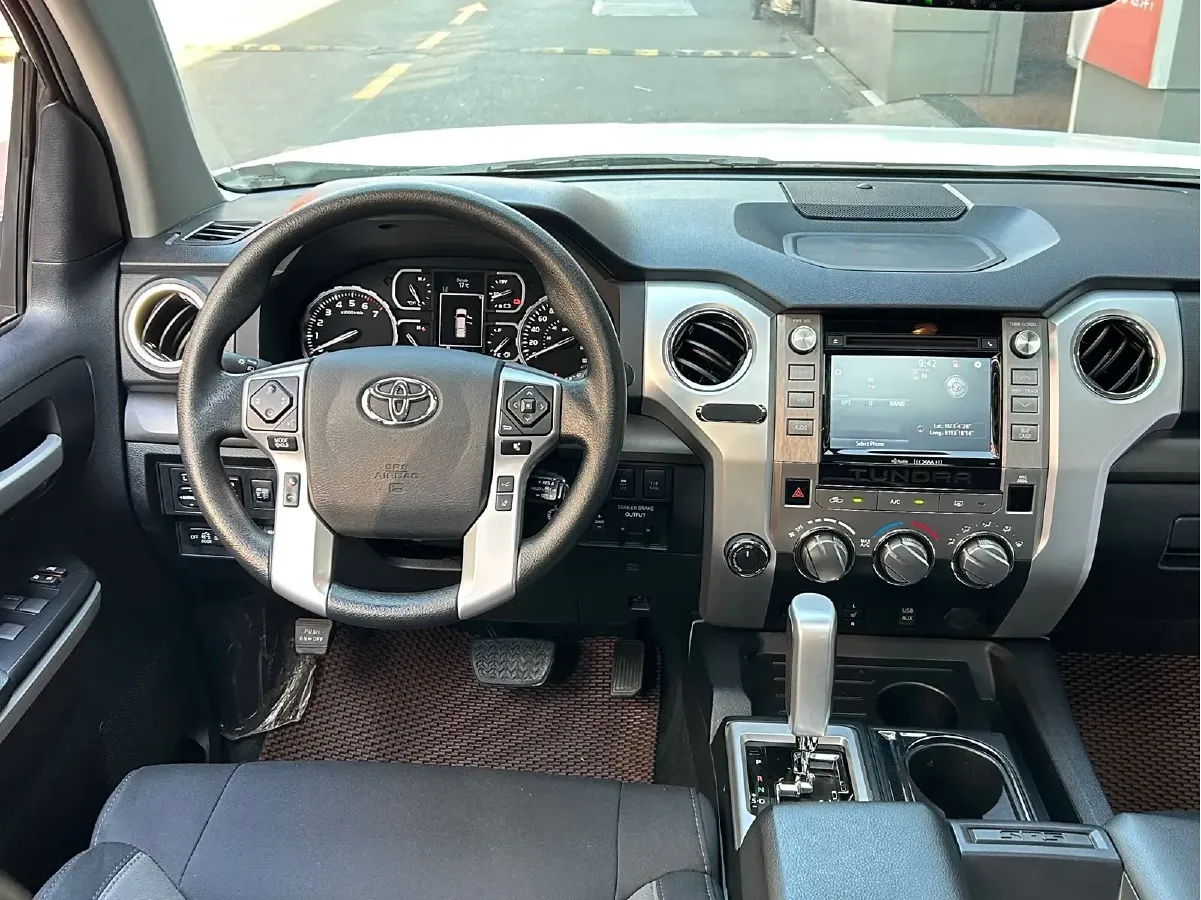 2014 Toyota Tundra 5.7L 386HP V8 6AT,autocango,china used car exporter,china ev exporter,chinese used car exporter,chinese used ev exporter