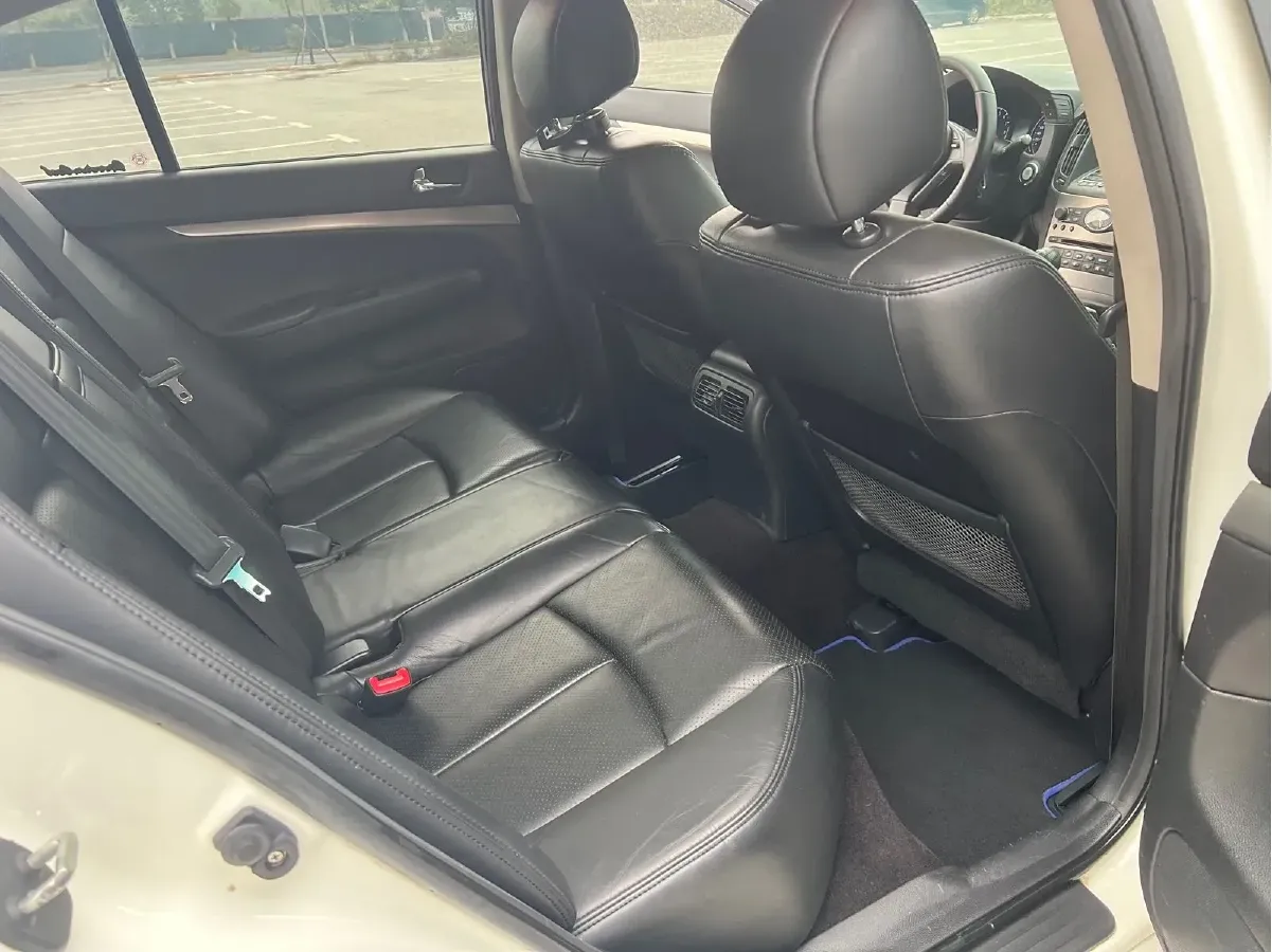 2010 Infiniti G Series 2.5L 235HP V6 7AT,autocango,china used car exporter,china ev exporter,chinese used car exporter,chinese used ev exporter