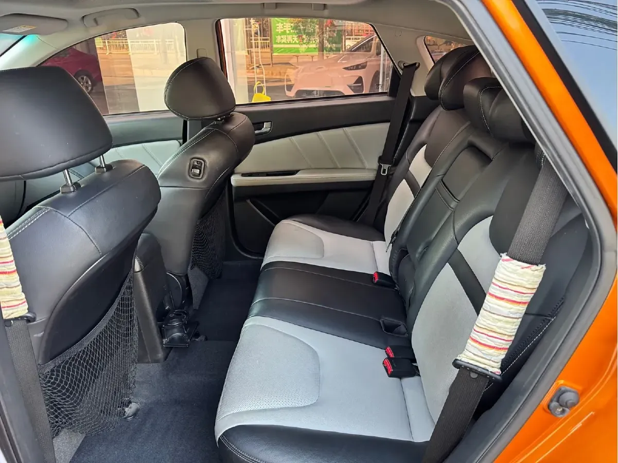 2014 Luxgen 6 SUV 1.8T 158HP L4 5AT,autocango,china used car exporter,china ev exporter,chinese used car exporter,chinese used ev exporter