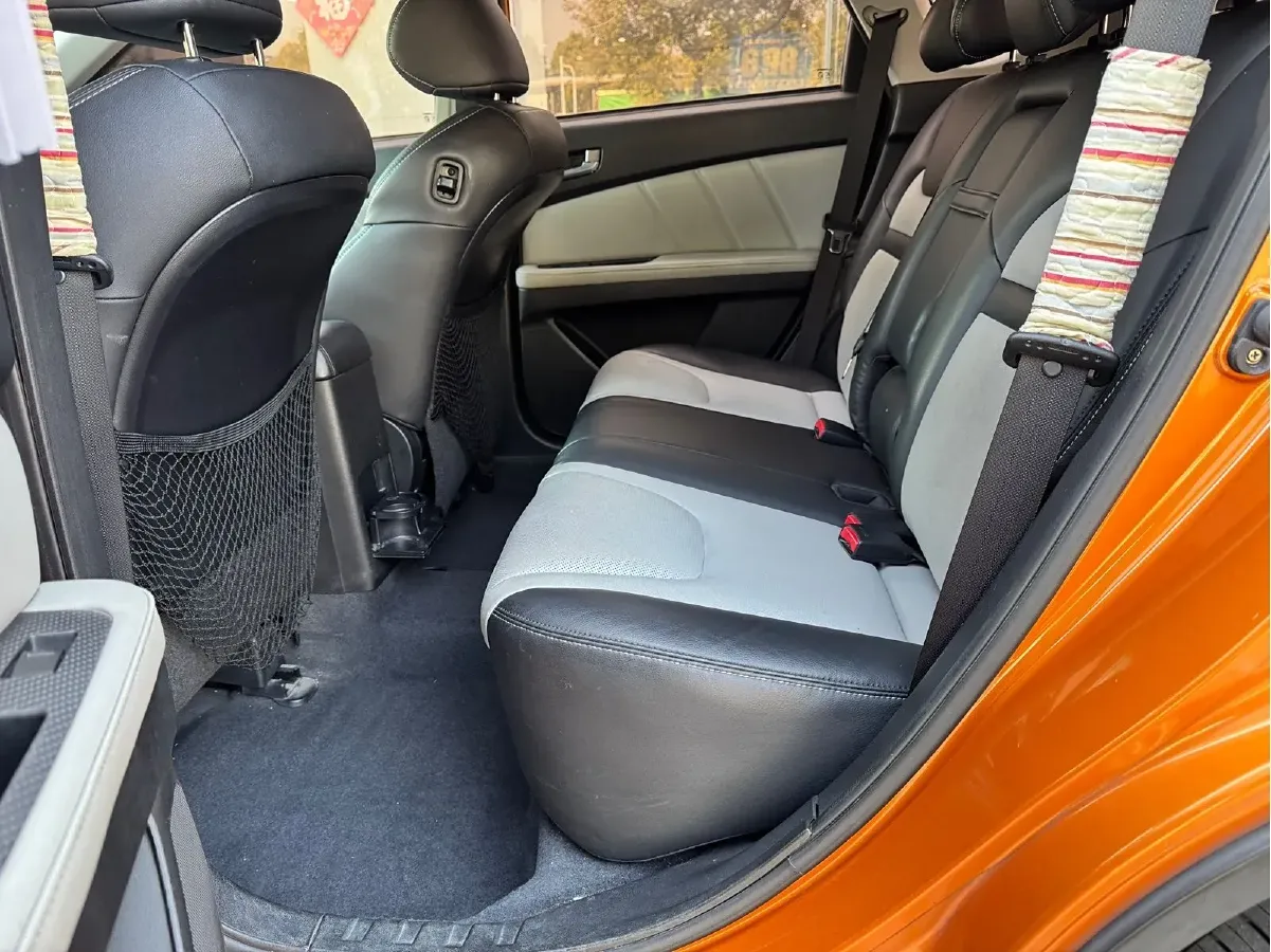 2014 Luxgen 6 SUV 1.8T 158HP L4 5AT,autocango,china used car exporter,china ev exporter,chinese used car exporter,chinese used ev exporter