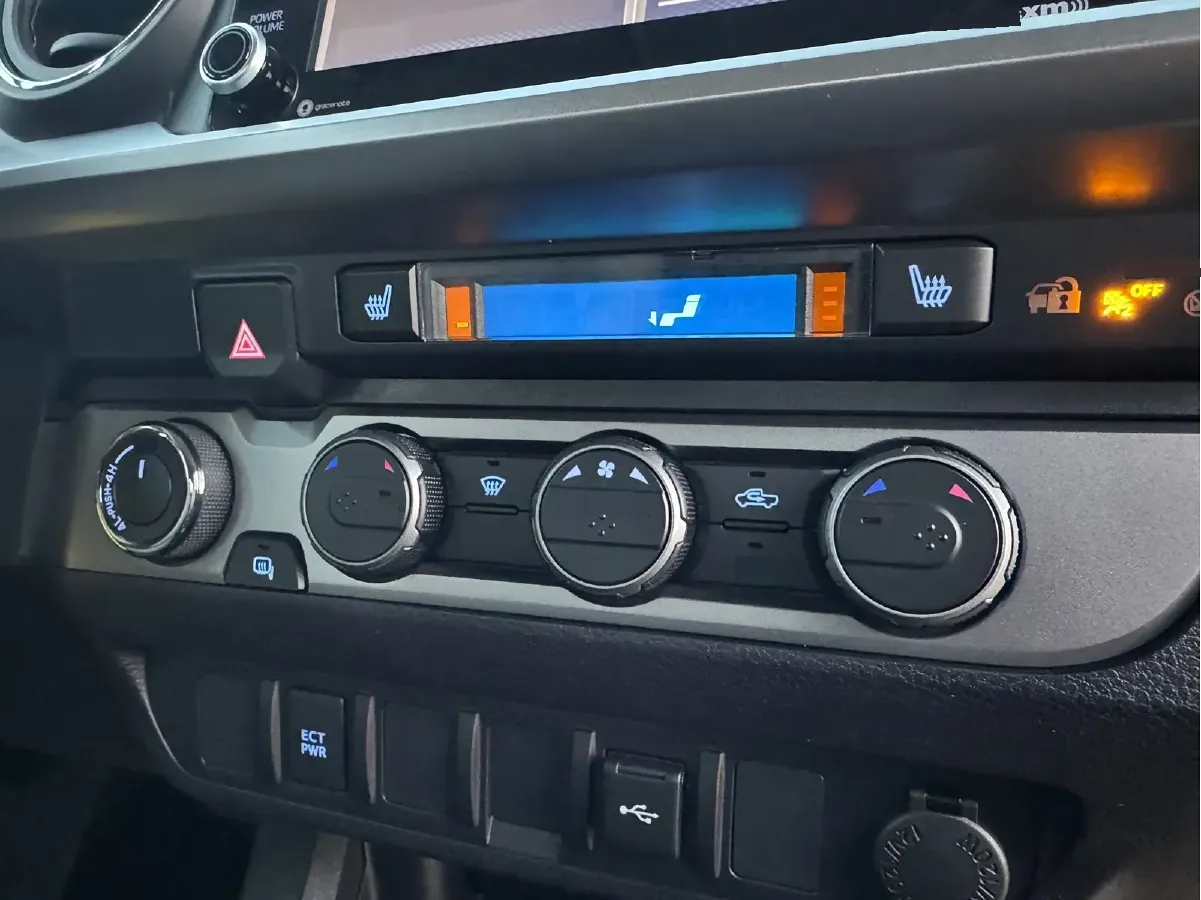 2012 Renault Talisman 3.5L 258HP V6 6AT,autocango,china used car exporter,china ev exporter,chinese used car exporter,chinese used ev exporter