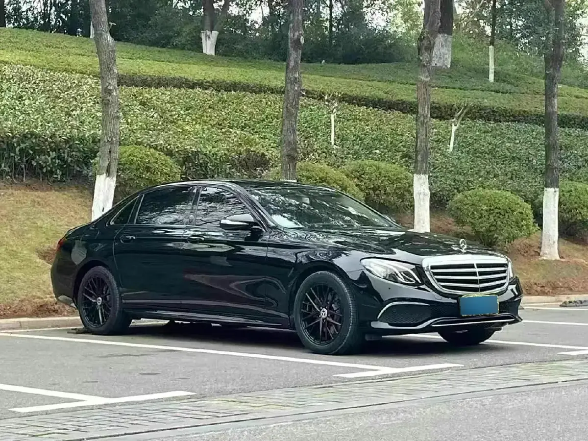 2018 Mercedes-Benz E Class 2.0T 184HP L4 9AT