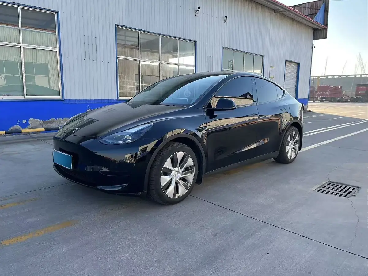 2022 Tesla Model Y BEV 60KWH