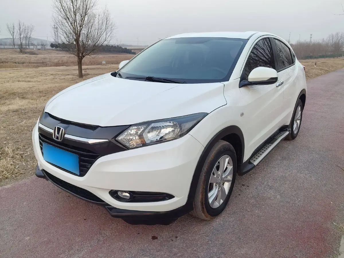2015 Honda Vezel 1.8L 136HP L4 CVT
