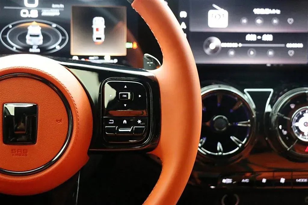 2023 Cyberspace 300 2.0T 227HP L4 8AT,autocango,china used car exporter,china ev exporter,chinese used car exporter,chinese used ev exporter