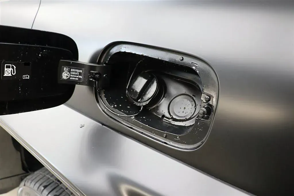 2023 Cyberspace 300 2.0T 227HP L4 8AT,autocango,china used car exporter,china ev exporter,chinese used car exporter,chinese used ev exporter