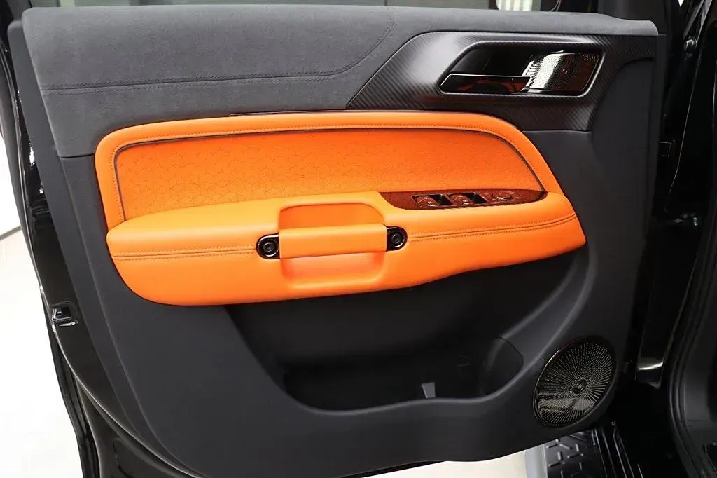 2023 Cyberspace 300 2.0T 227HP L4 8AT,autocango,china used car exporter,china ev exporter,chinese used car exporter,chinese used ev exporter