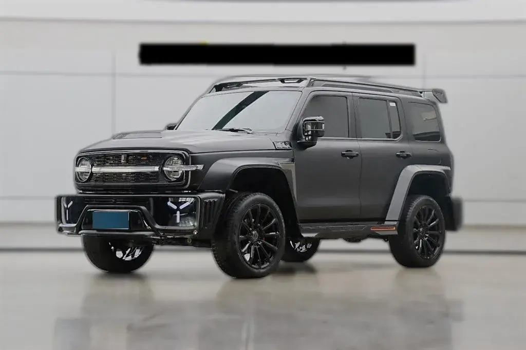 2023 Cyberspace 300 2.0T 227HP L4 8AT