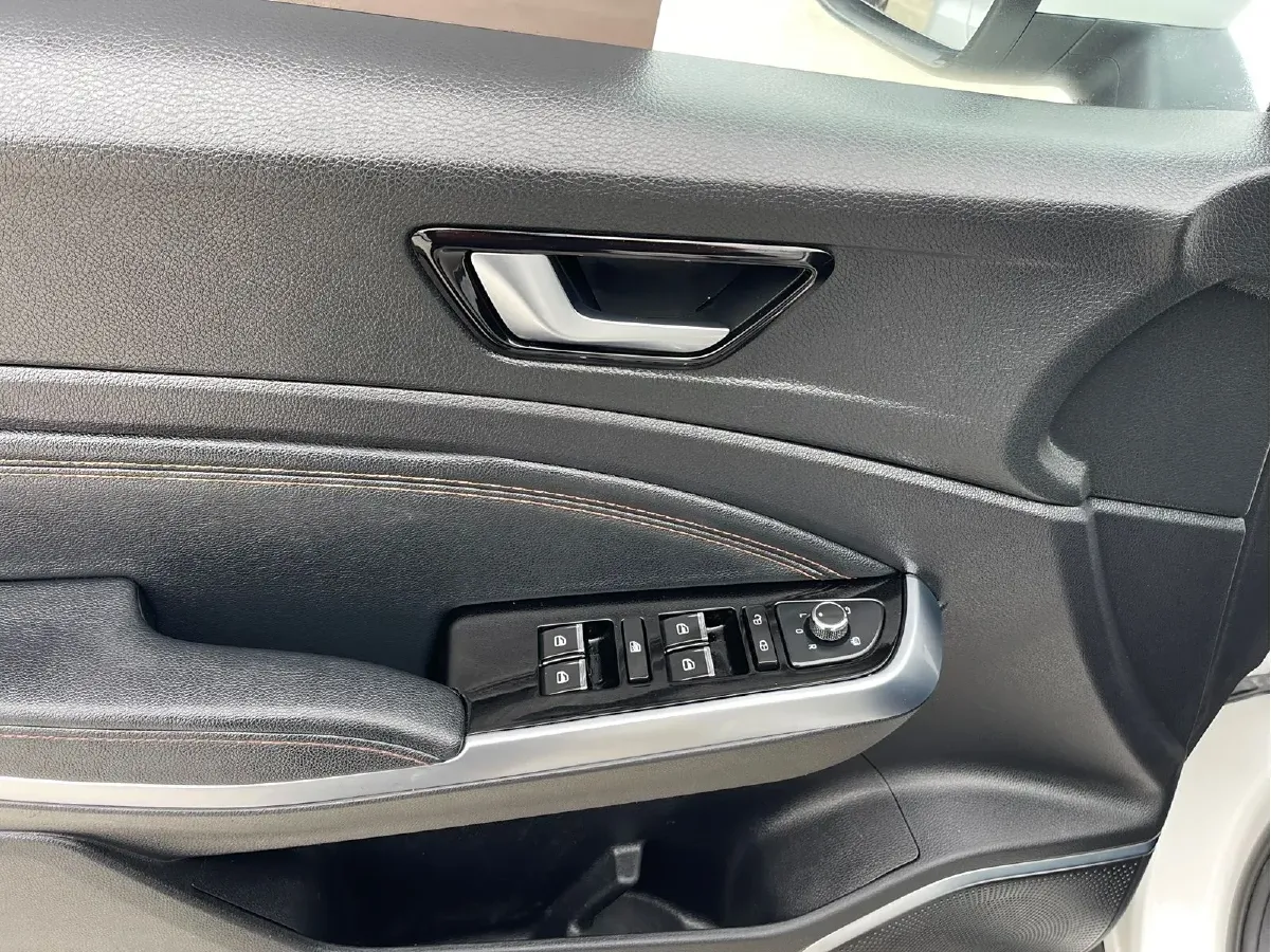 2019 HongQi E-HS3 BEV 52.5KWH,autocango,china used car exporter,china ev exporter,chinese used car exporter,chinese used ev exporter