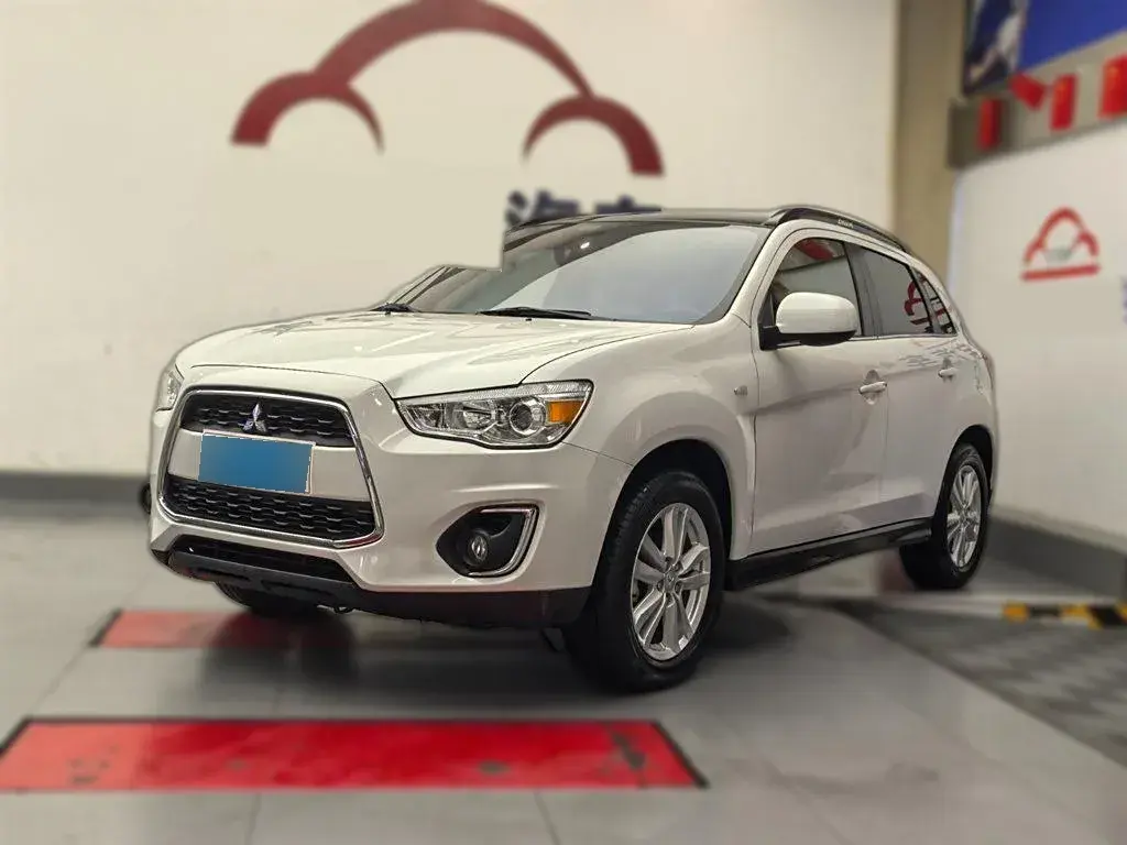 2013 Mitsubishi ASX 2.0L 167HP L4 CVT